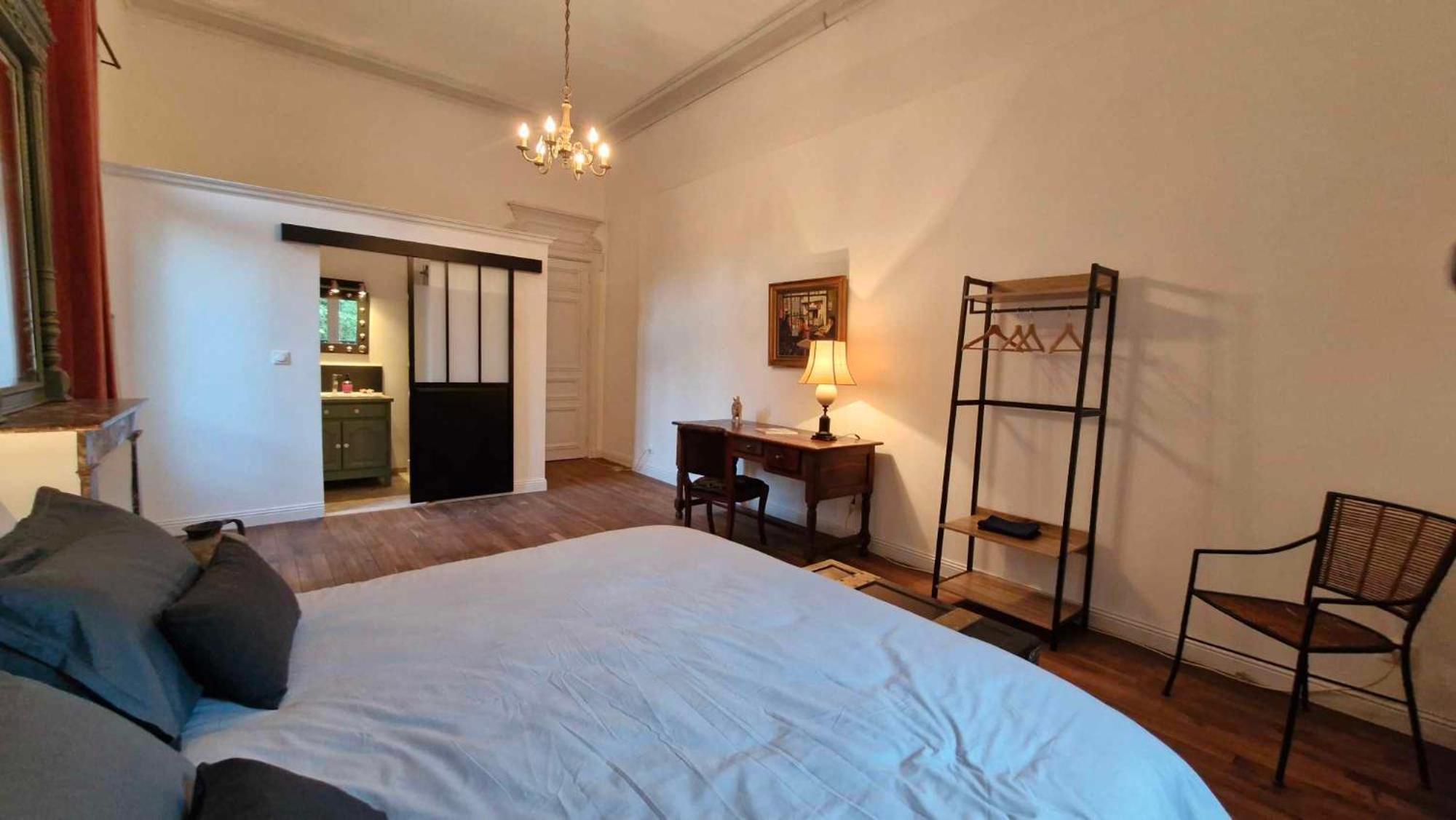 Le Manoir De La Belle Endormie Bed & Breakfast Valreas Bagian luar foto